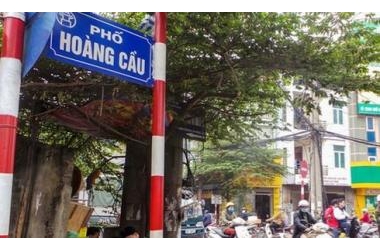 Bán nhà biệt thự mặt phố Hoàng Cầu, Đống đa, 199m2, giá 43 tỷ